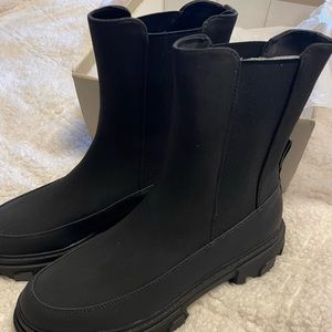 Vero Moda chunky ankle boots “Tola” Size 41 US 10